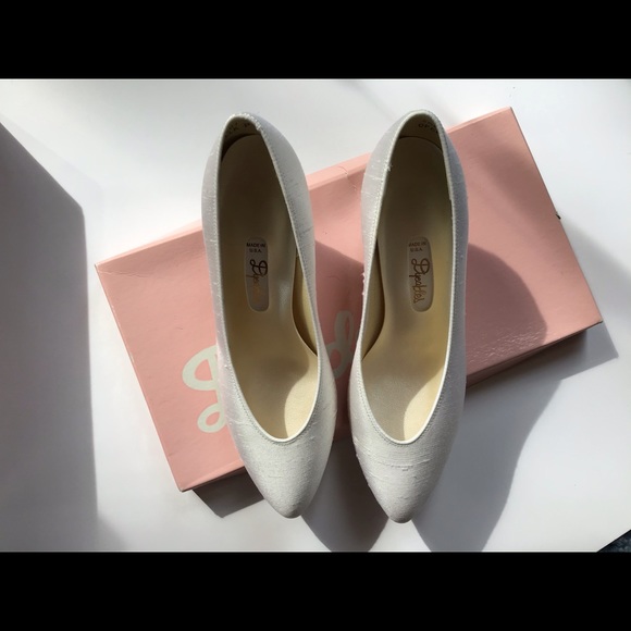 Raw Silk Wedding Pumps Size 5 1/2 - Picture 5 of 5